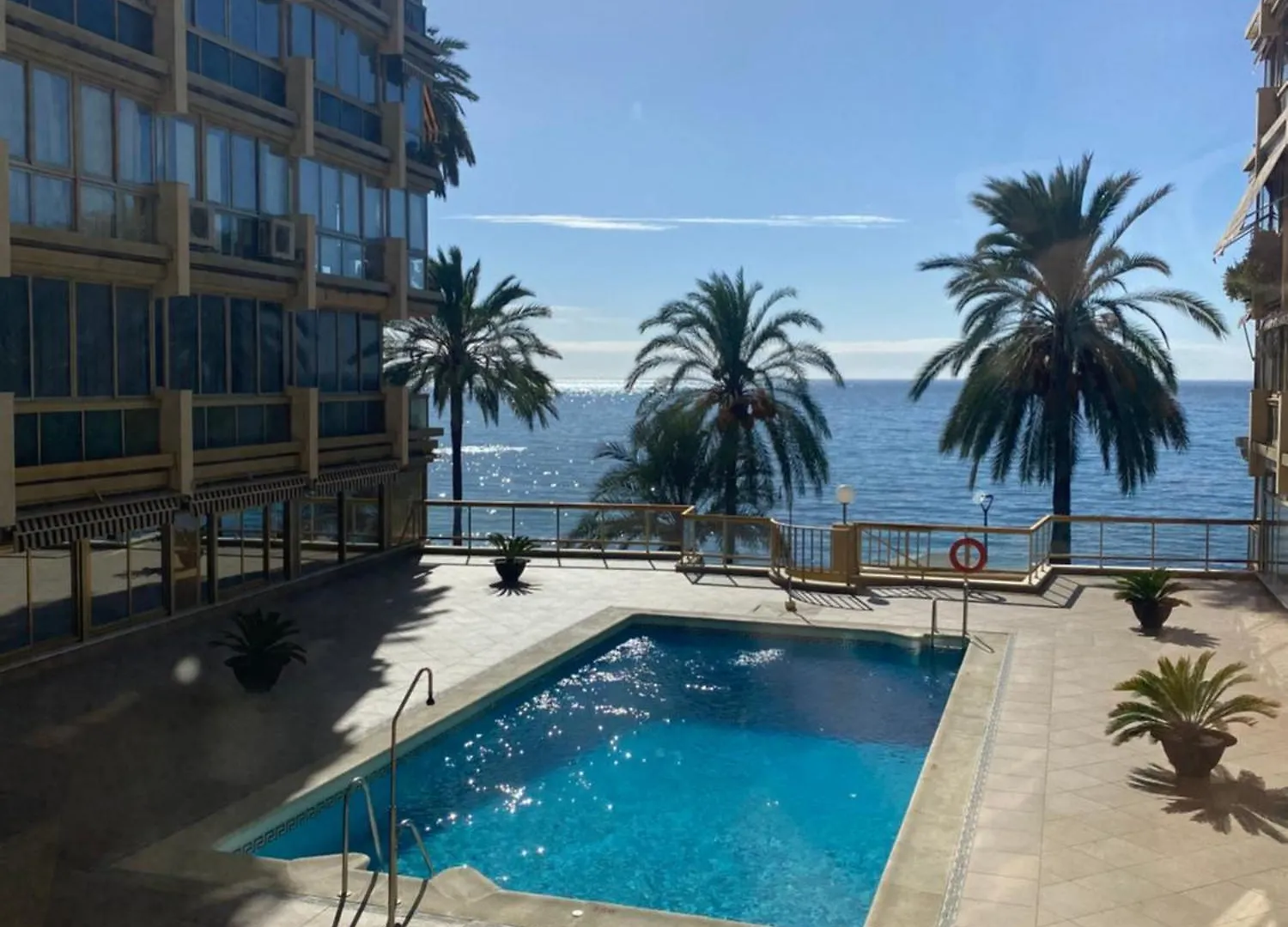 Marbella Beachfront Edificio Mayoral Primera Linea De Playa Y Centro Ciudad Con Barco Opcional Apartamento