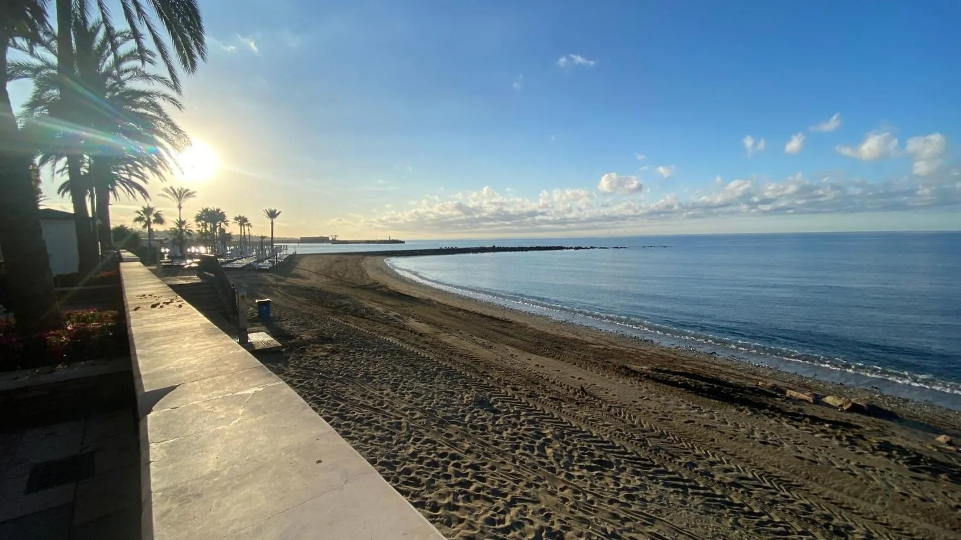 Apartamento Marbella Beachfront Edificio Mayoral Primera Linea De Playa Y Centro Ciudad Con Barco Opcional